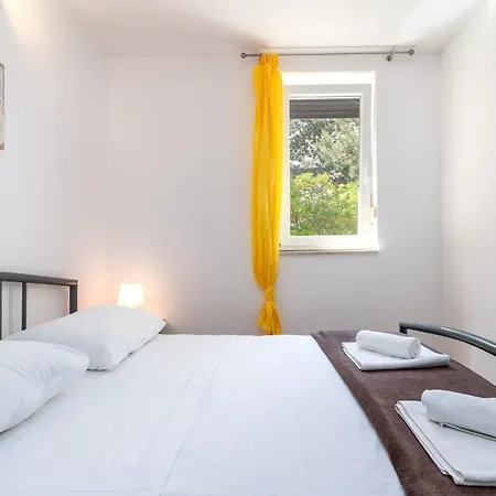 Apartmán With Parking Space Baska, Krk - 11933 Baška