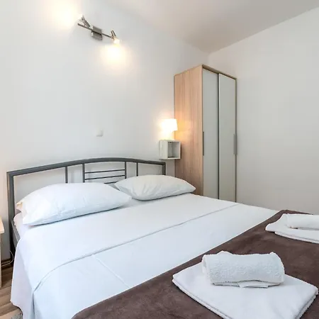 Apartmán With Parking Space Baska, Krk - 11933 *